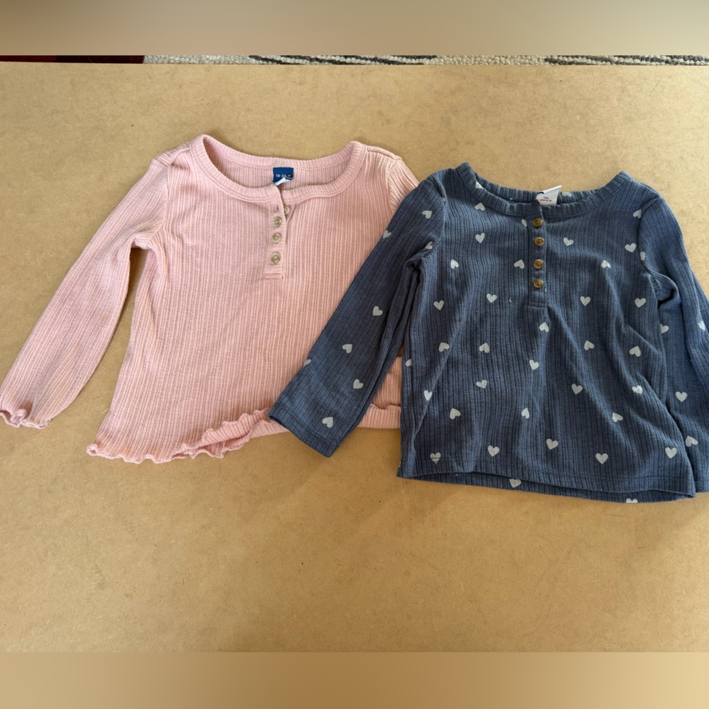 Old Navy Ribbed Pink and Blue Heart Long Sleeve Tops